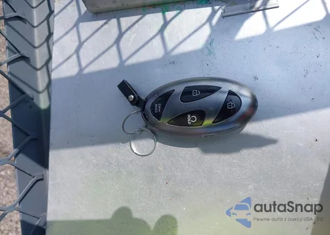 2024 Hyundai Elantra Hybrid Limited from USA, damaged, VIN KMHLN4DJ7RU097384